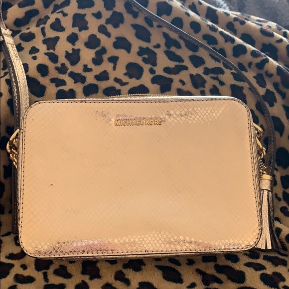 SOLD❗️Michael Kors crossbody purse - Picture 1 of 5